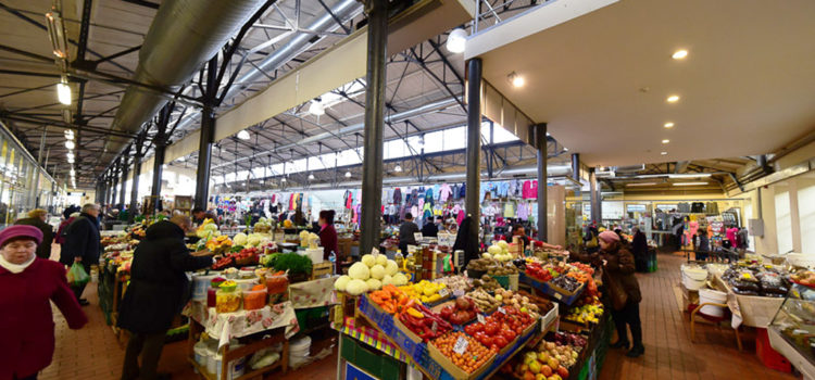 Storia di una foto, il miele Lituano e il mercato di Vilnius